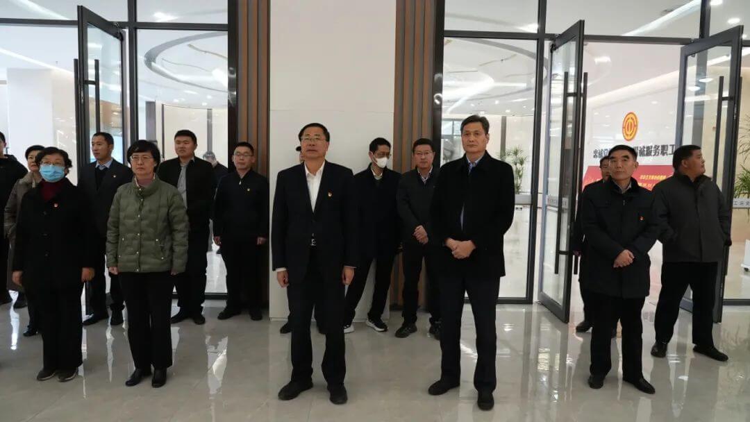 临沂市机关工委到市总工会观摩指导党建工作
